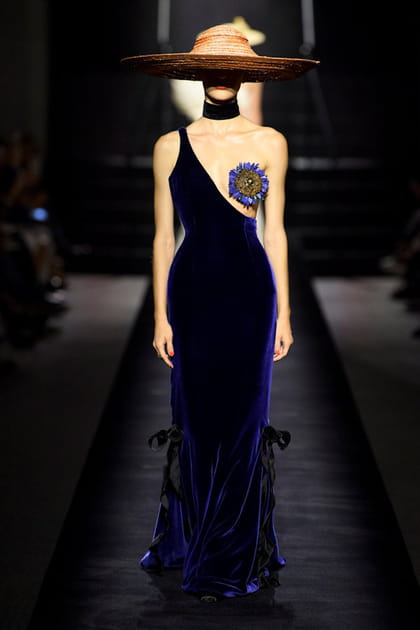 D&eacute;fil&eacute; Schiaparelli haute couture automne-hiver 2022-2023