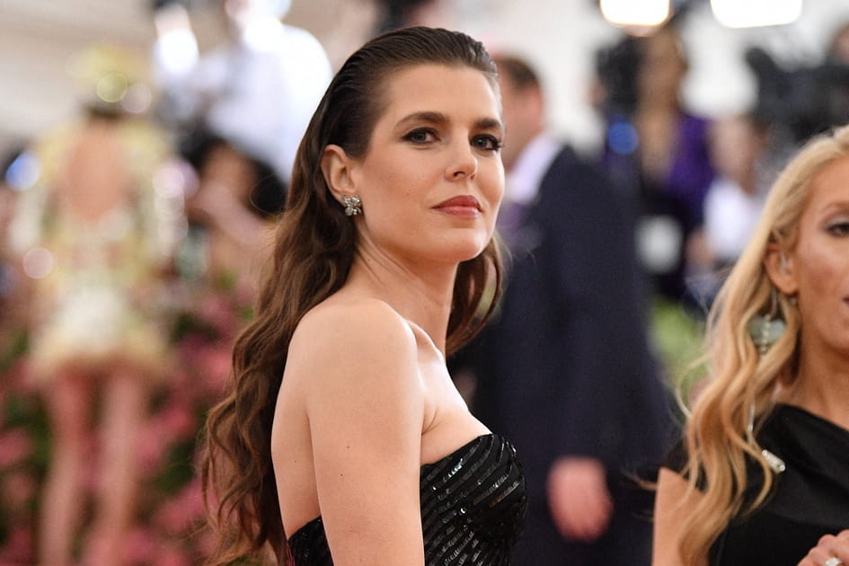 Top&nbsp;: Charlotte Casiraghi et son wavy glamour