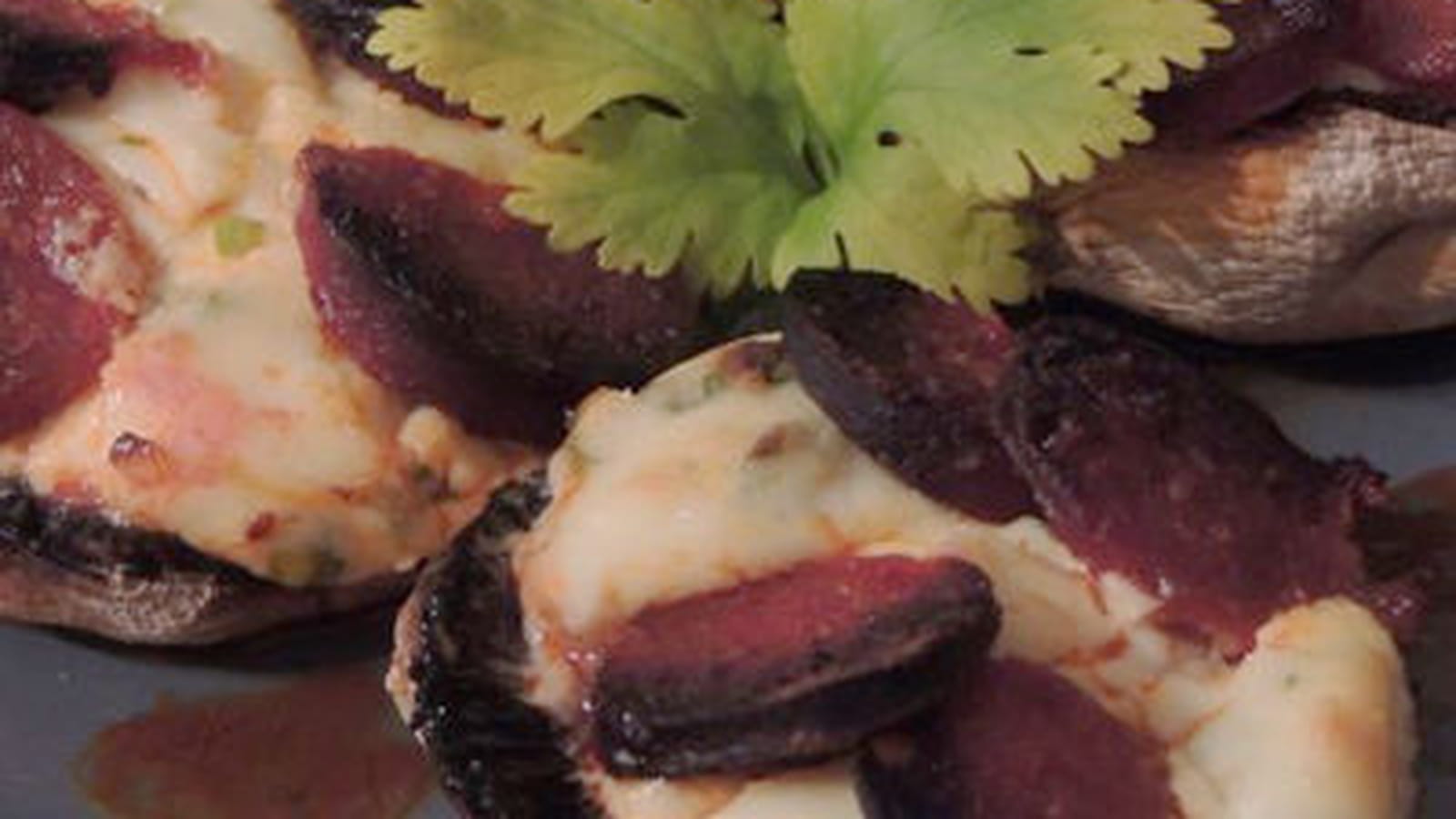 Champignons farcis à La vache qui rit et chorizo