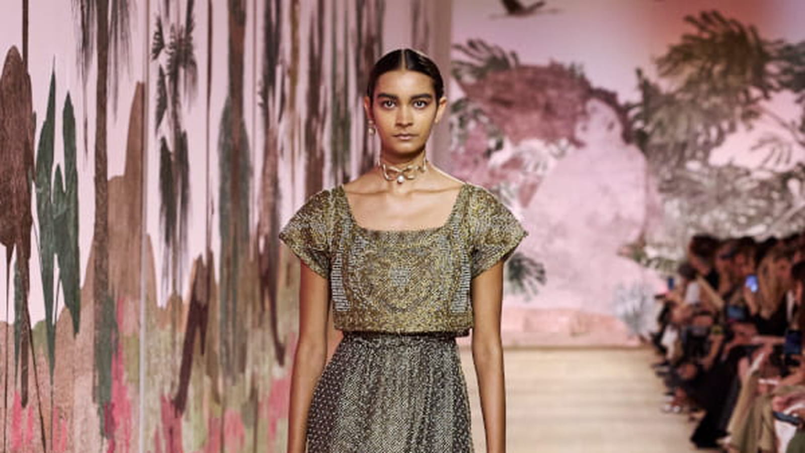 Look 38