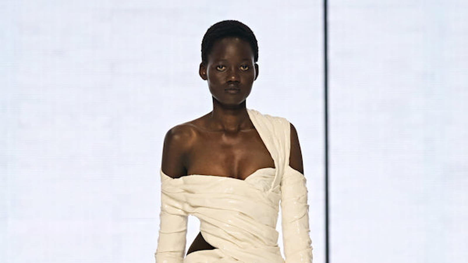 Look 14