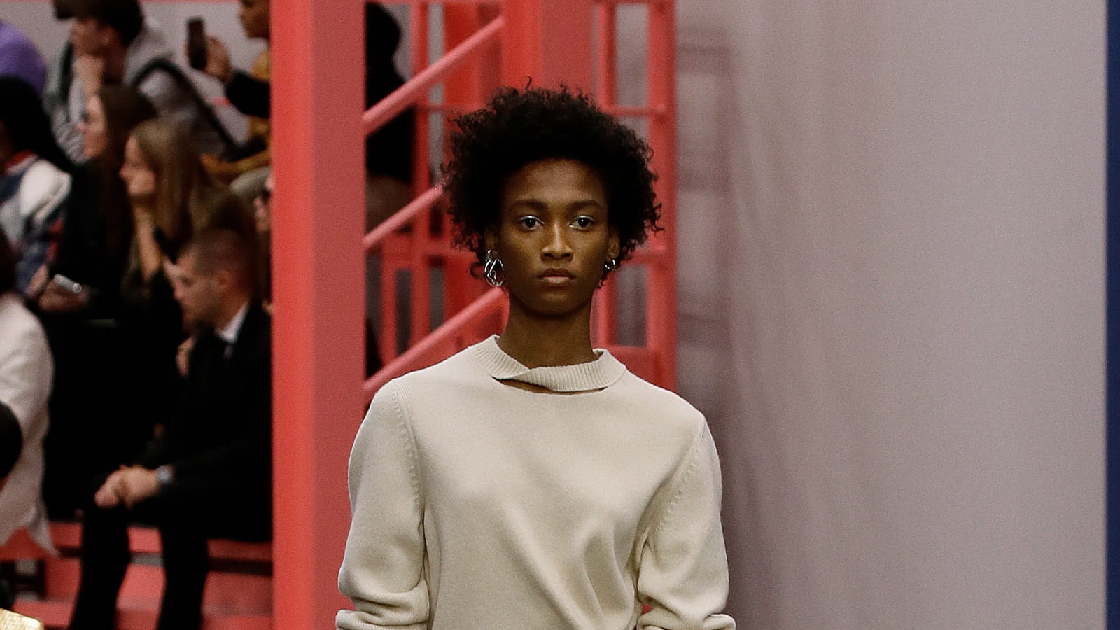 Look 16 