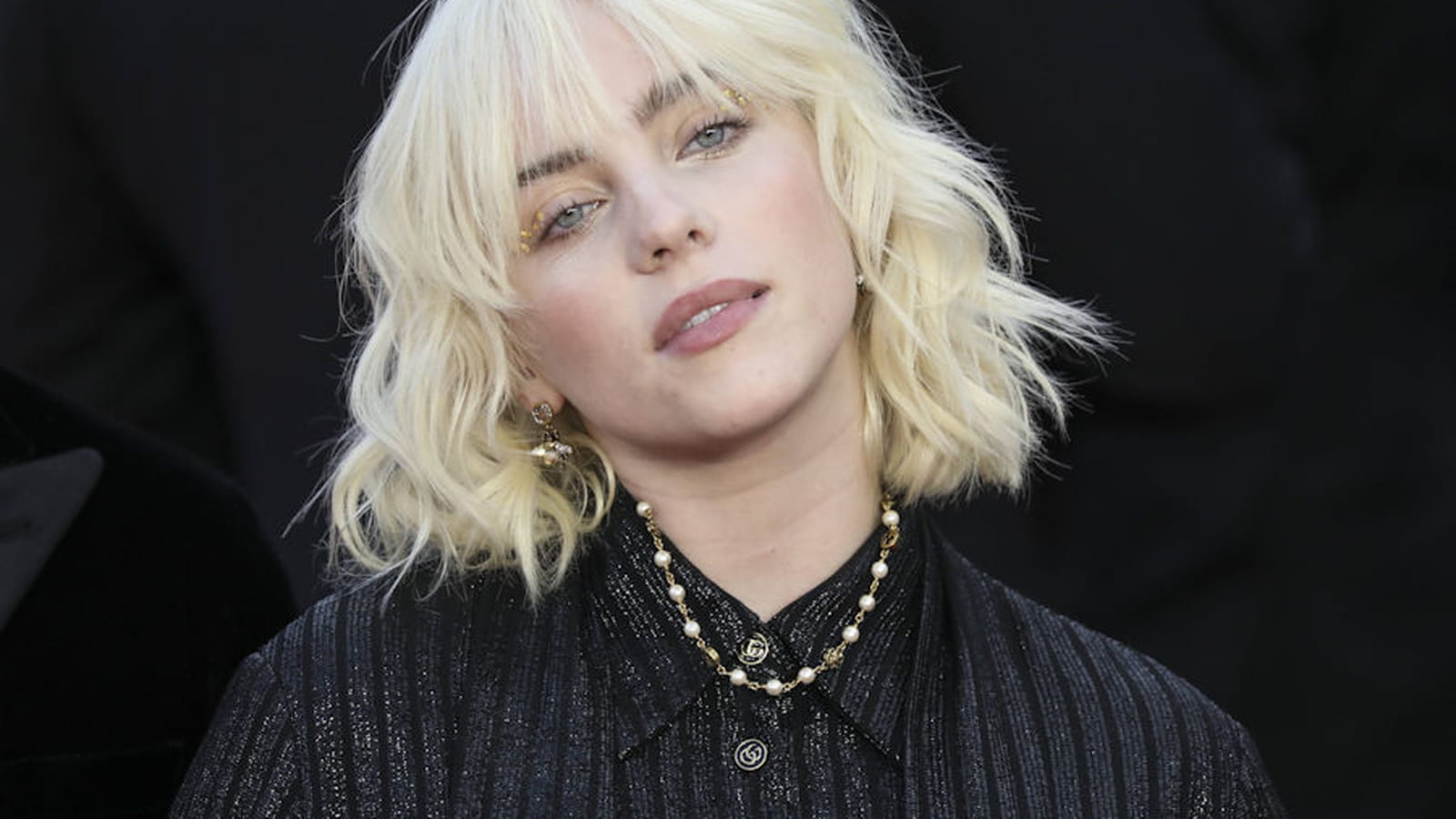 Le carré court de Billie Eilish