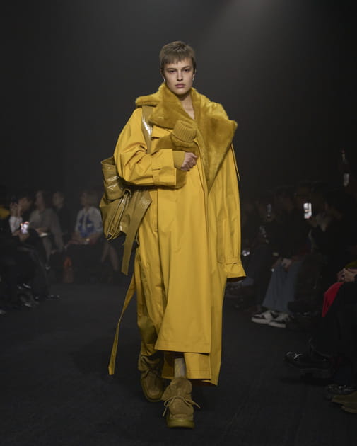 Look 16 du défilé Burberry