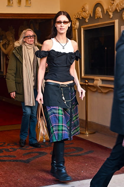 Bella Hadid au défilé Andreas Kronthaler for Vivienne Westwood
