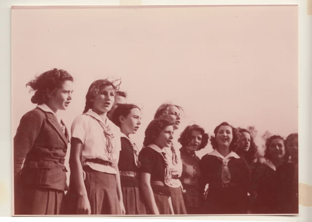 Simone Jacob chez les éclaireurs, années 40