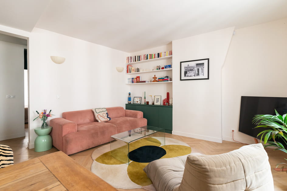 Apr&egrave;s&nbsp;: un salon o&ugrave; la couleur est tr&egrave;s bien utilis&eacute;e