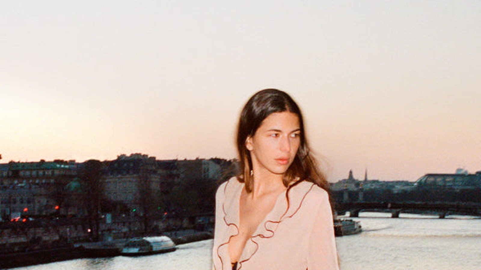 Robe à lacets