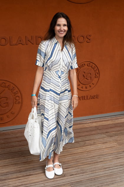 Virginie Ledoyen en robe &agrave; rayures