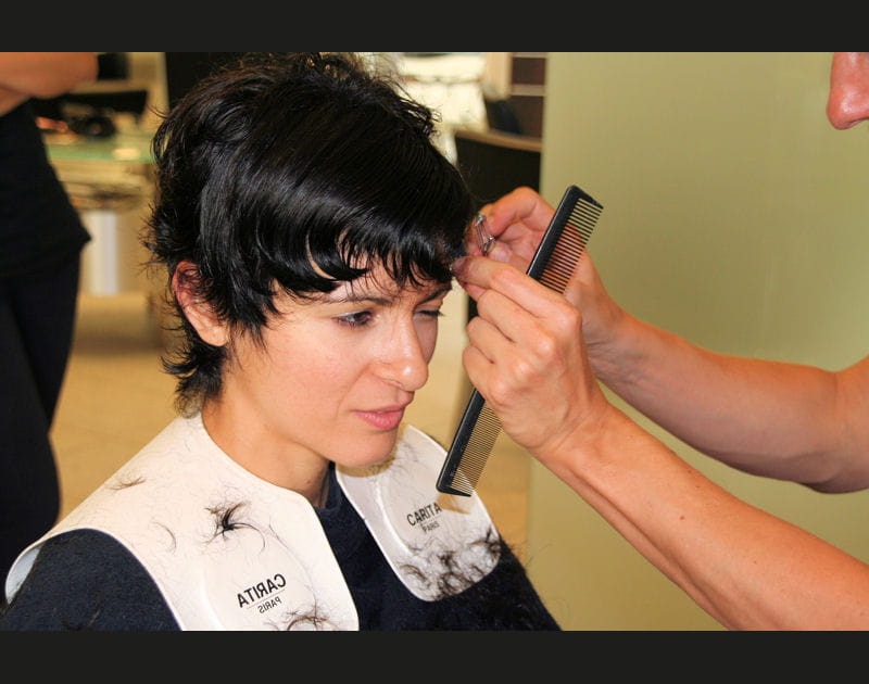 Relooking beaut&eacute;&nbsp;: les finitions de la coupe de cheveux