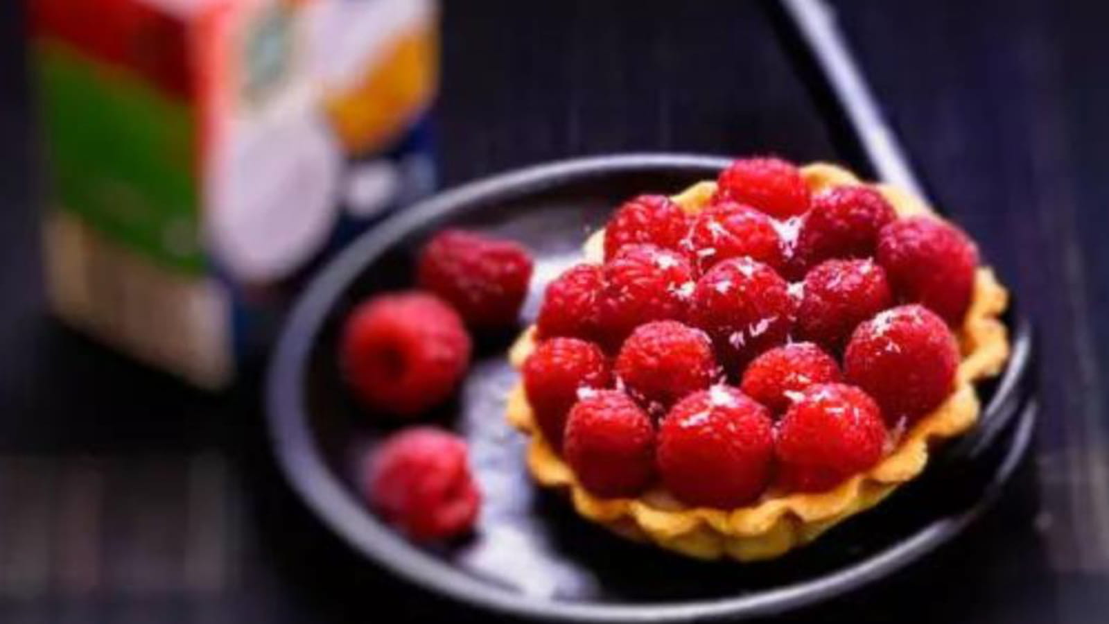 Tartelettes à la noix de coco et aux framboises