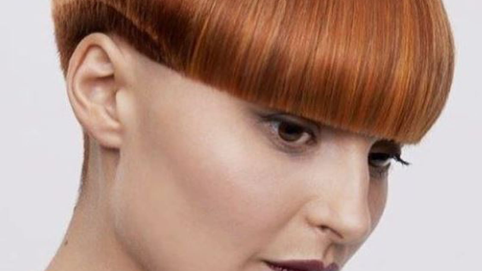 Coupe au bol rousse