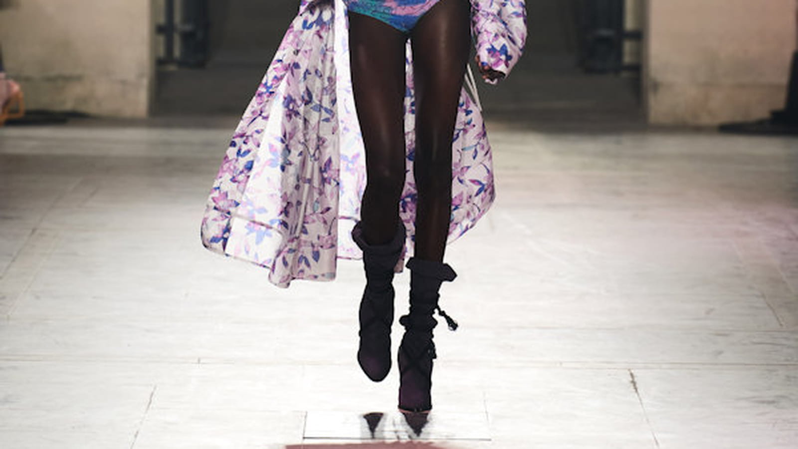 Look 32