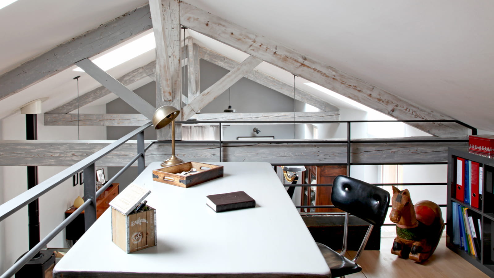 Bureau surplombant