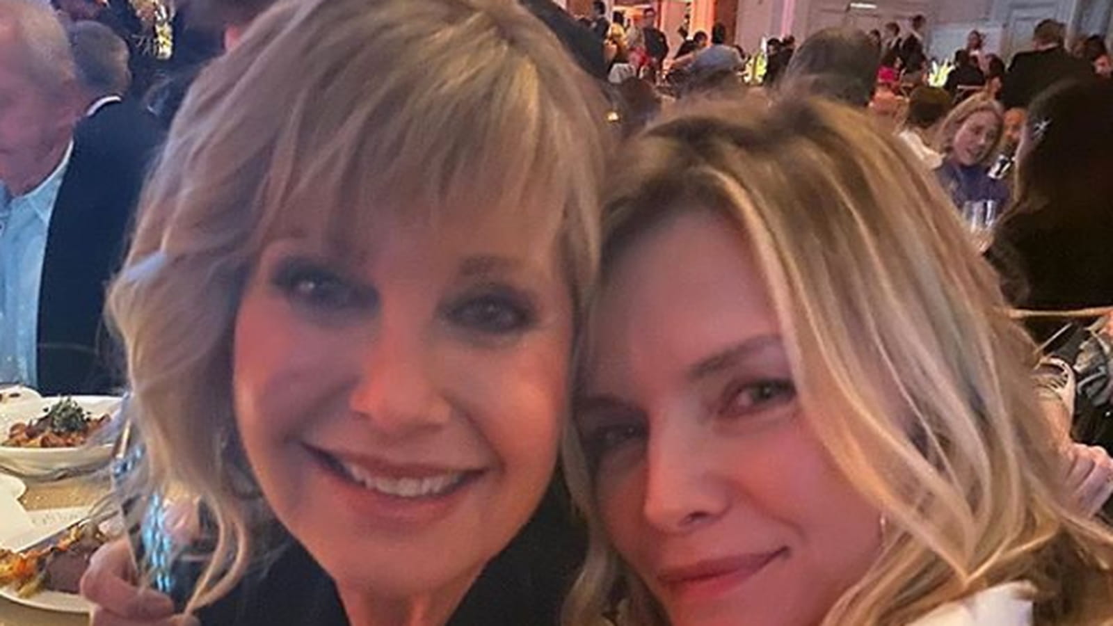 Olivia Newton-John et Michelle Pfeiffer