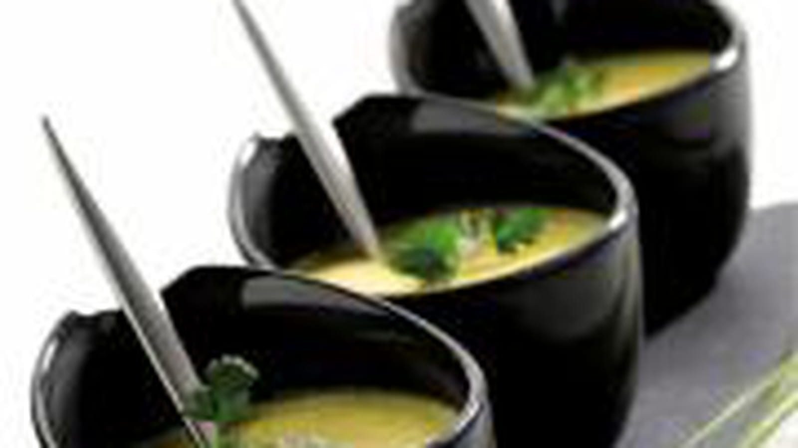Verrine de mousse d'asperges