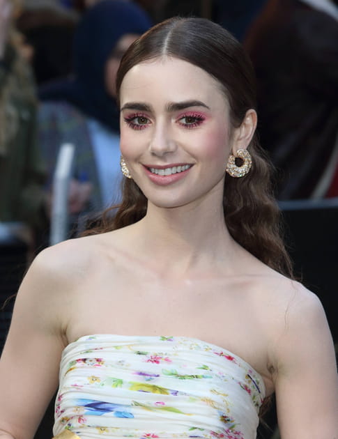FLOP&nbsp;: Lily Collins et son fard &agrave; paupi&egrave;res rose