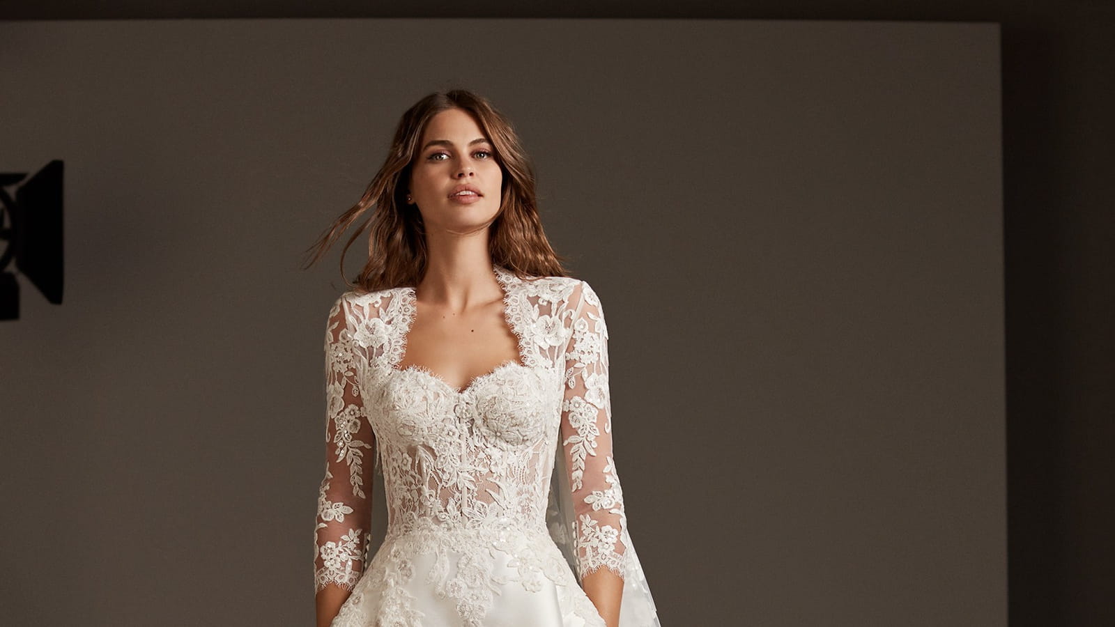 Robe Phoenicia