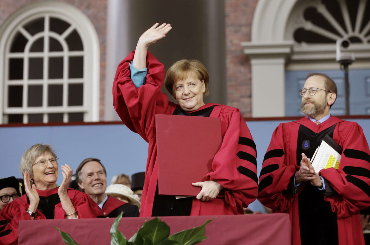 Angela Merkel est faite Docteur en Droit à l'Université de Harvard