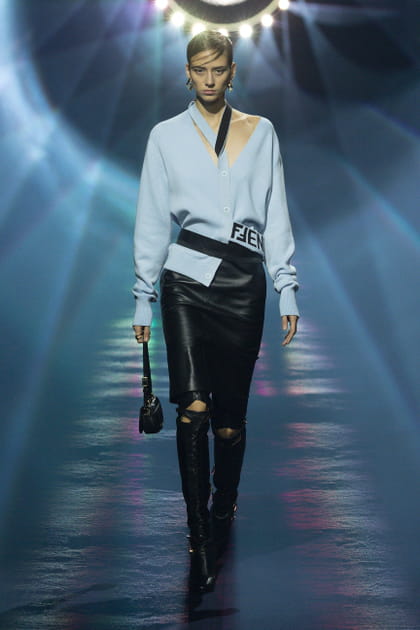 Look 1 du défilé Fendi