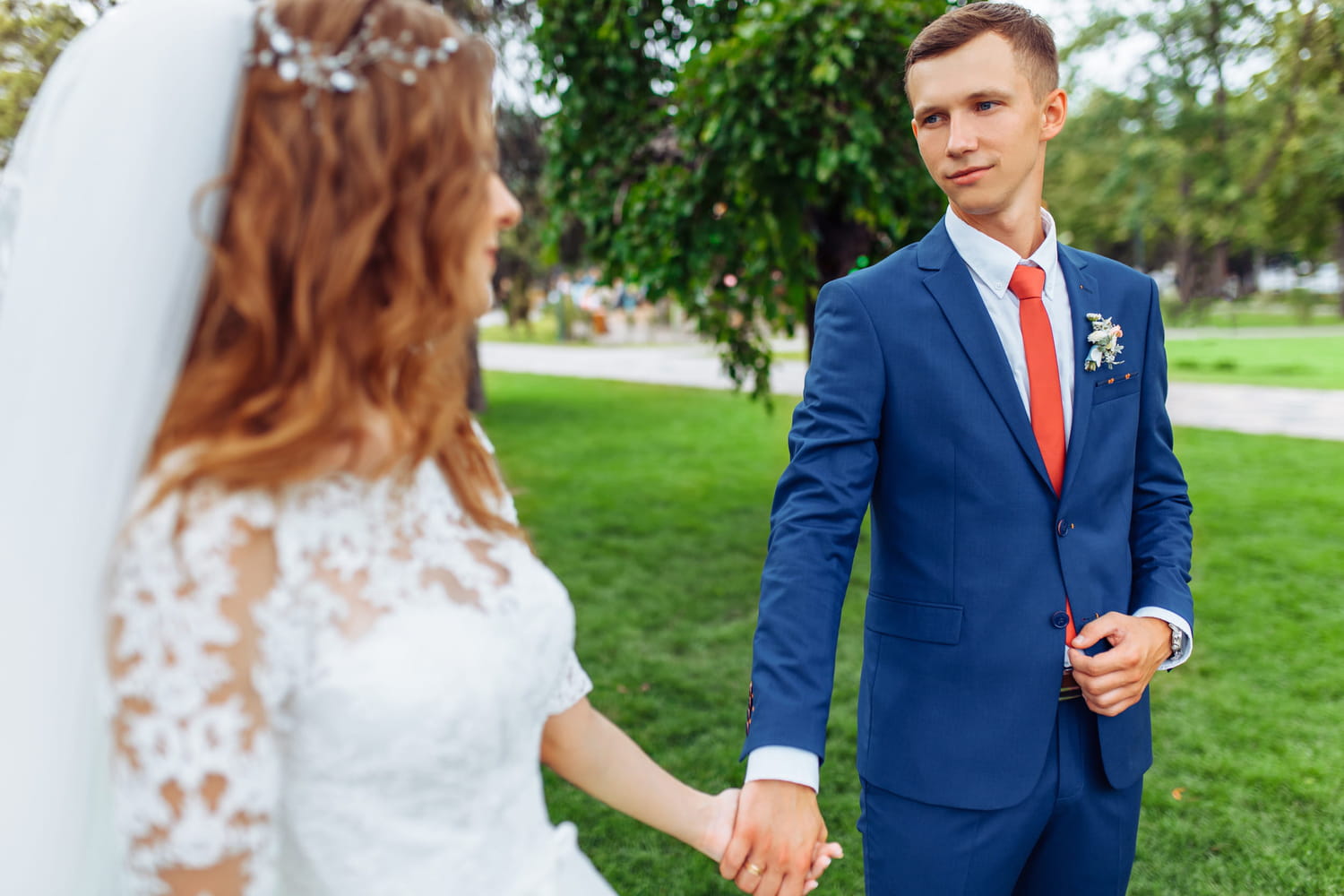 They want a beautiful marriage … but beyond this budget, couples are more likely to divorce