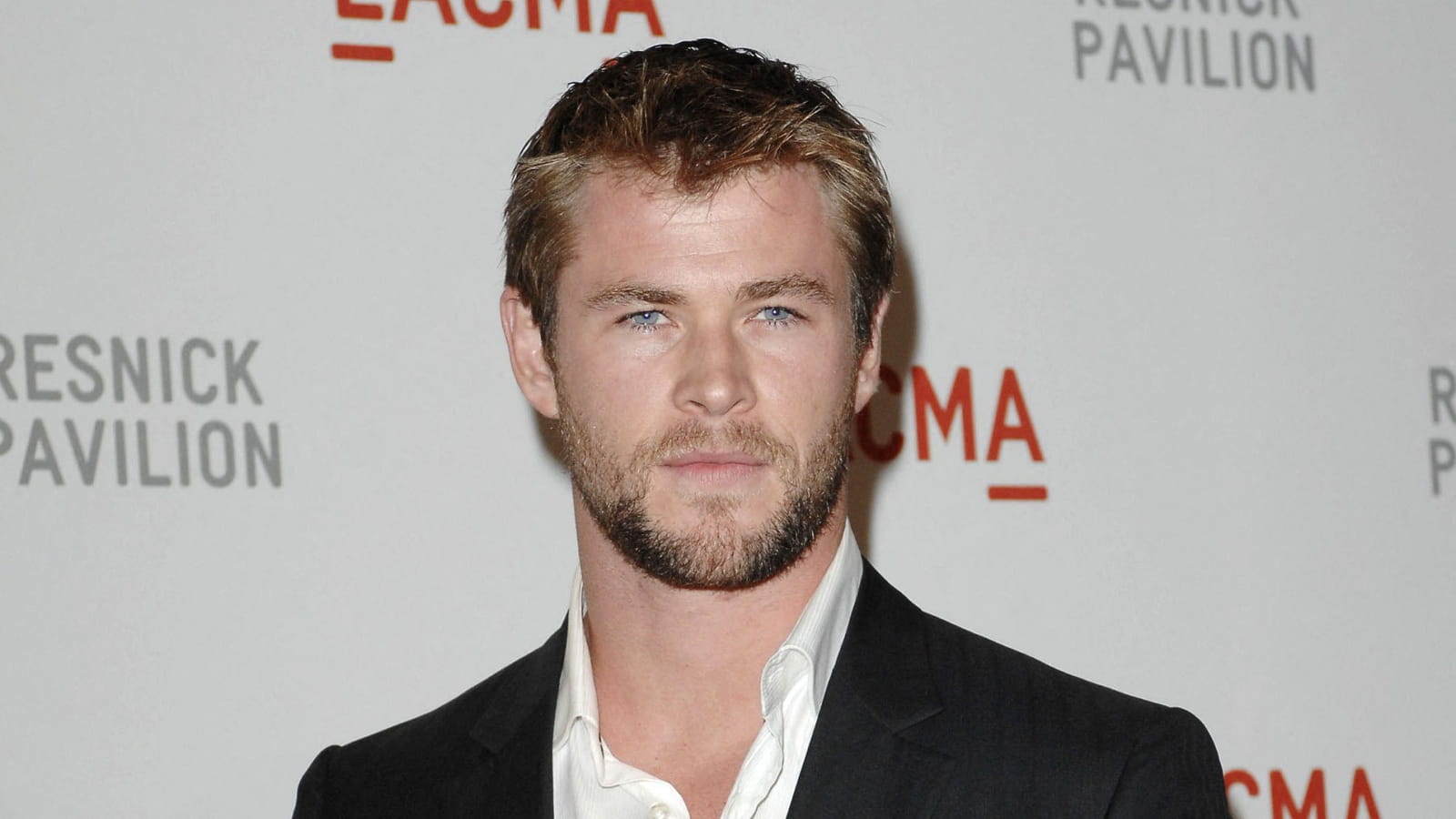 Chris Hemsworth, cheveux courts
