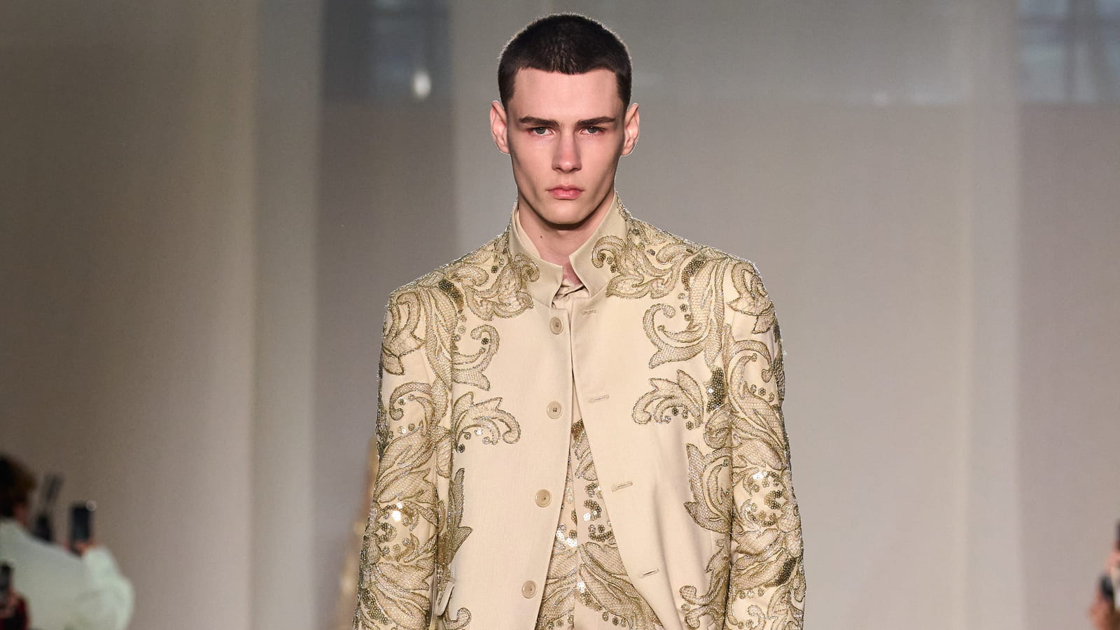 Look 33