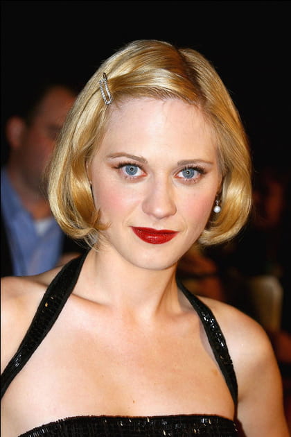 Stars et coloration&nbsp;: Zooey Deschanel en blonde