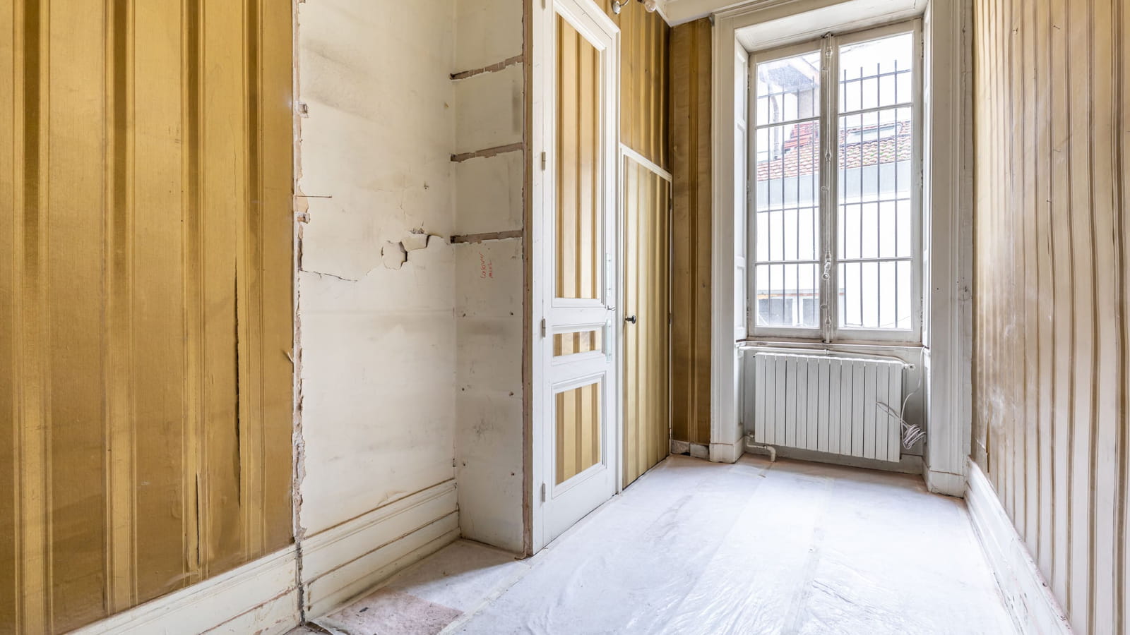 Chambre 1 avant