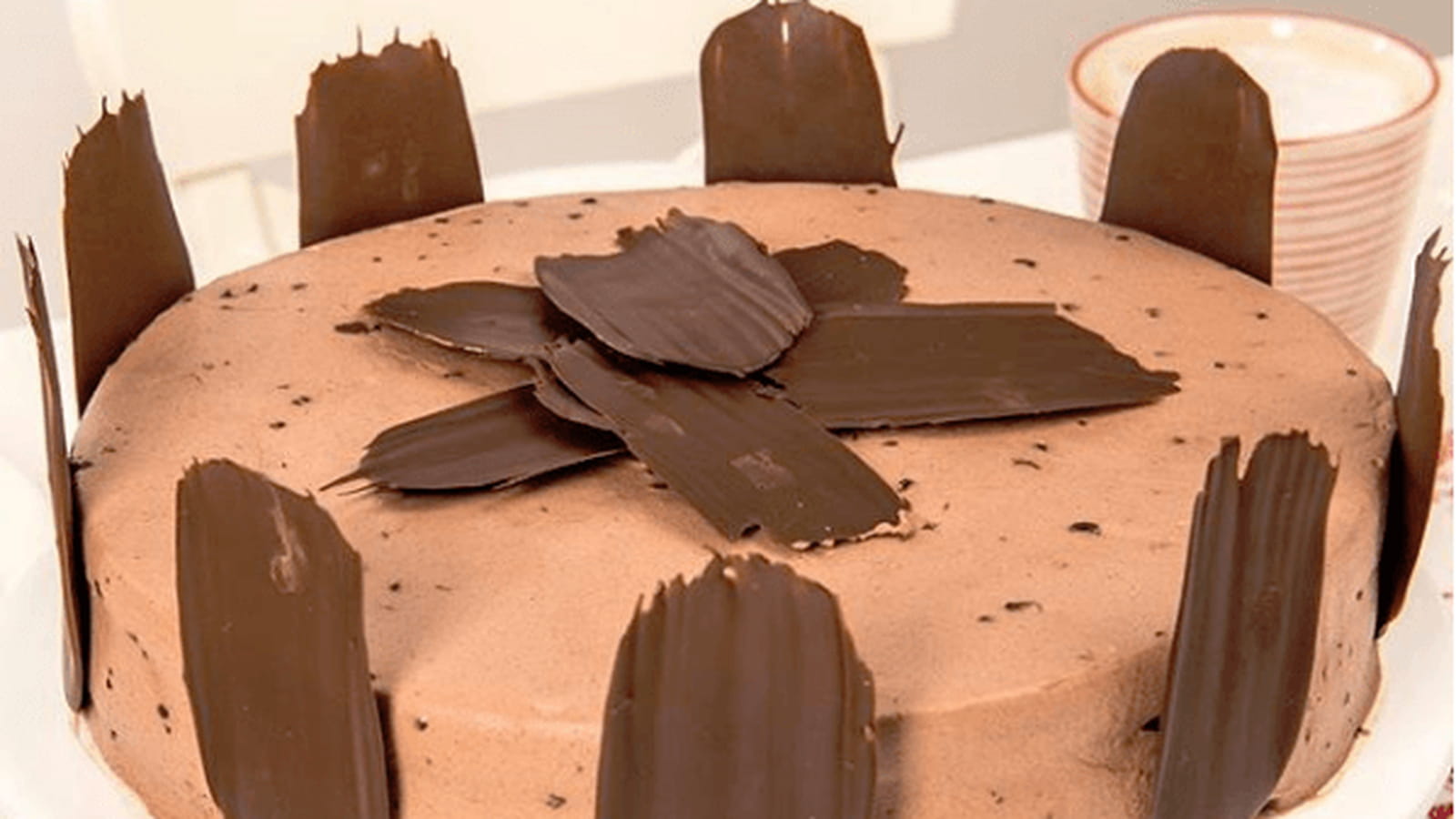 Le brushstroke cake mousseux