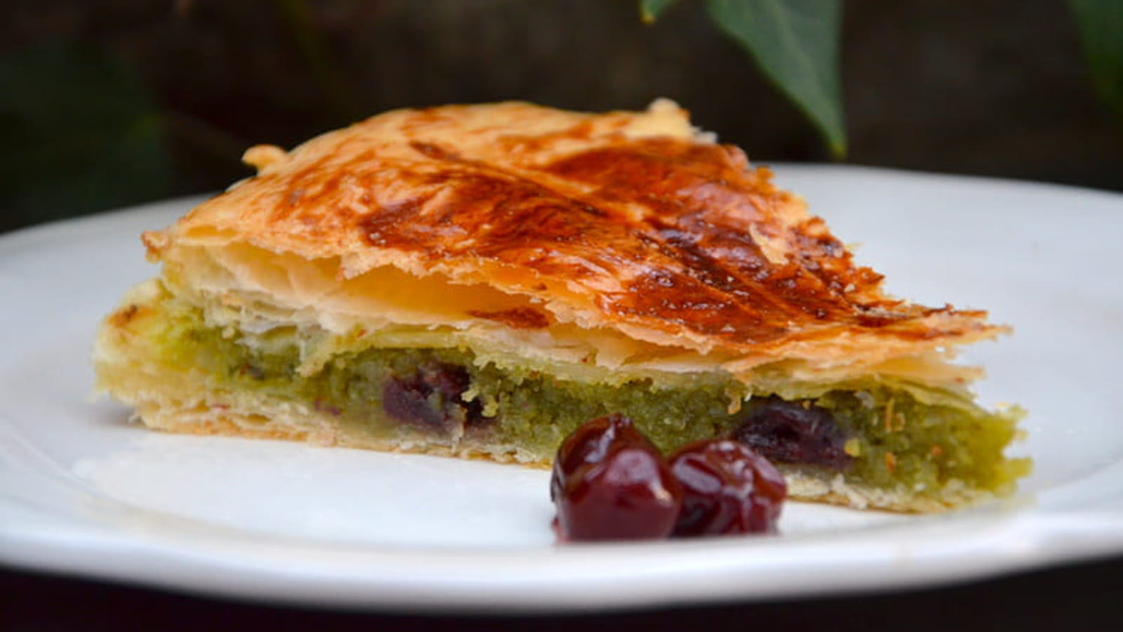 Galette des rois pistaches-griottes