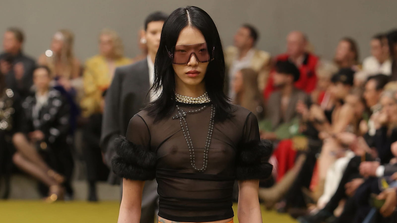 Look 28