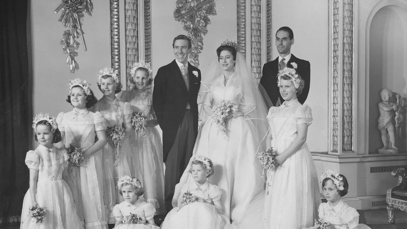 La Princesse Margaret, ses demoiselles d'honneur et Antony Armstrong-Jones