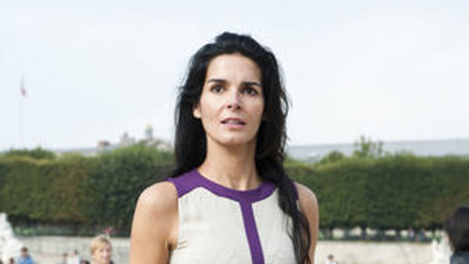 Angie Harmon