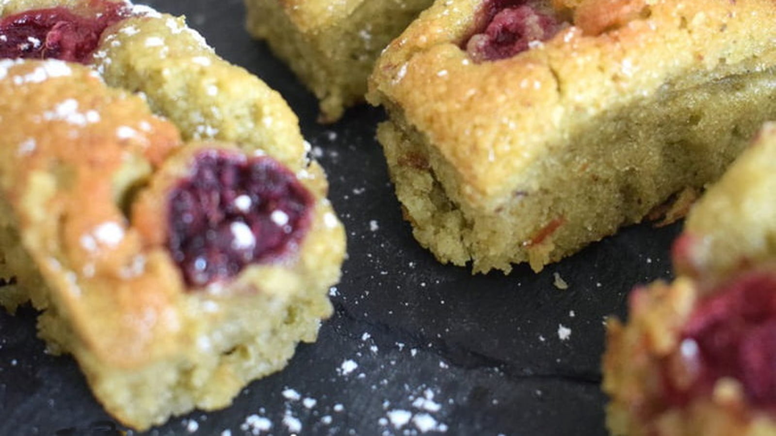 Financiers pistaches-framboises