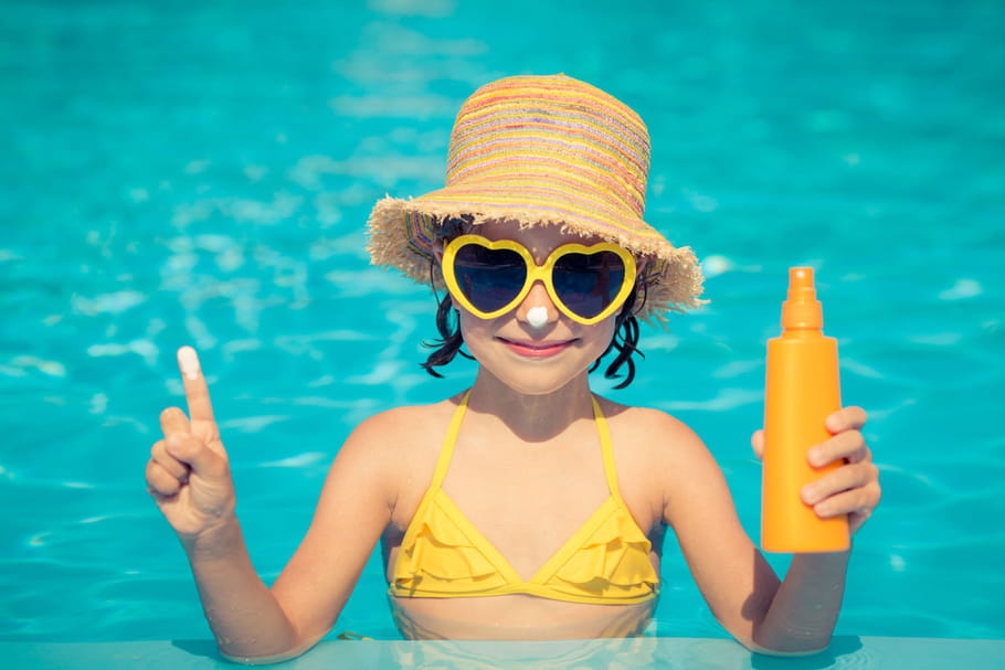 Crèmes solaires : laquelle choisir pour mon enfant ?