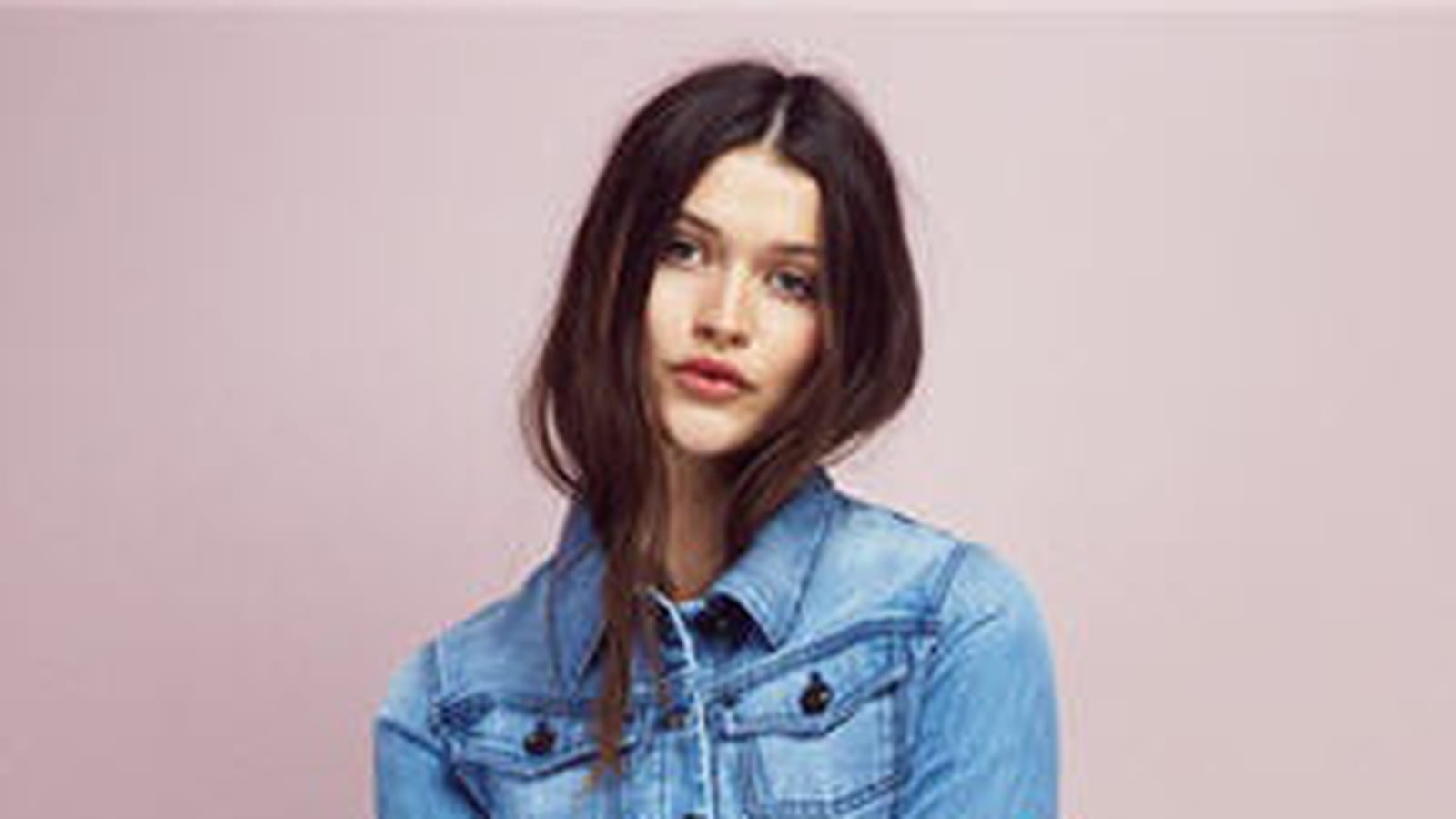 Jupe à sequins dorés et veste en jean de I.Code by IKKS