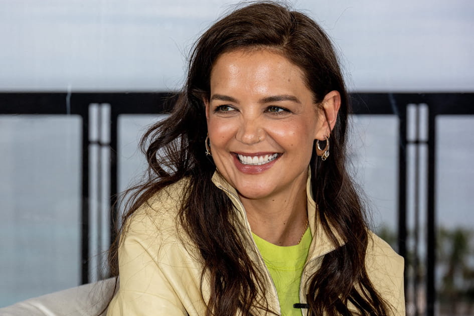 Katie Holmes, fra&icirc;che avec son teint glowy