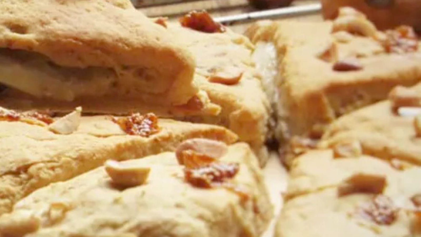Scones salés chèvre, miel et figues