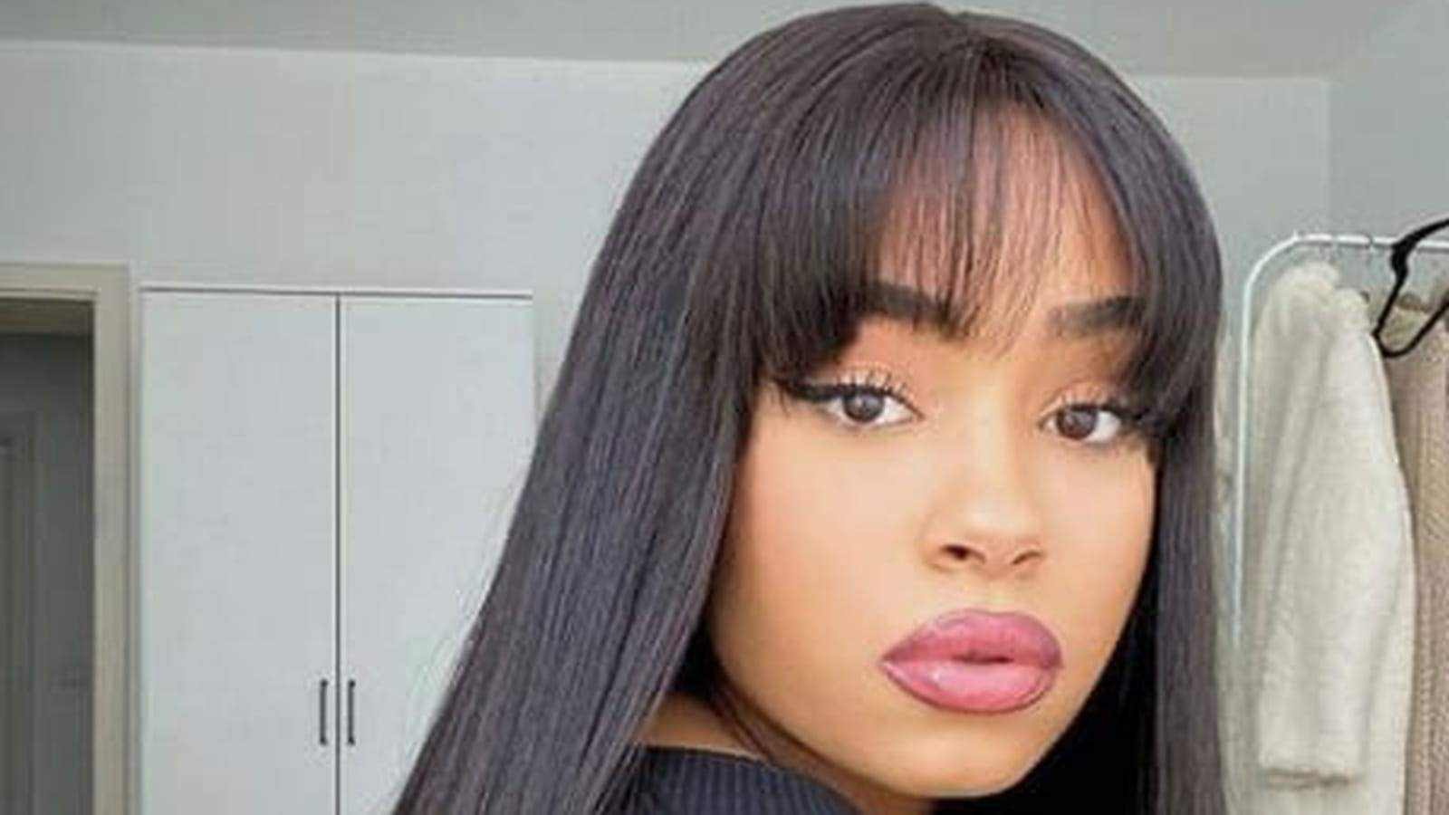 Frange sur cheveux XXL