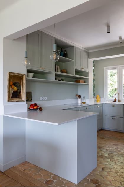 Apr&egrave;s&nbsp;: une cuisine pratique avec coin bar ouvert sur la salle &agrave; manger