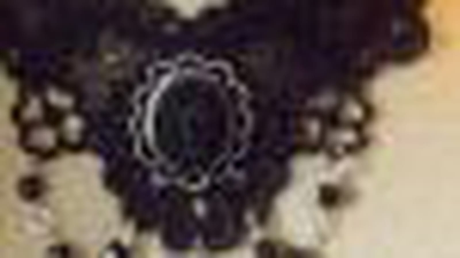 Tour de cou en dentelle noire