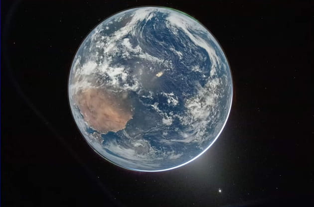 La NASA publie une image rare de la Terre transmise par Artemis II en direct du vide spatial