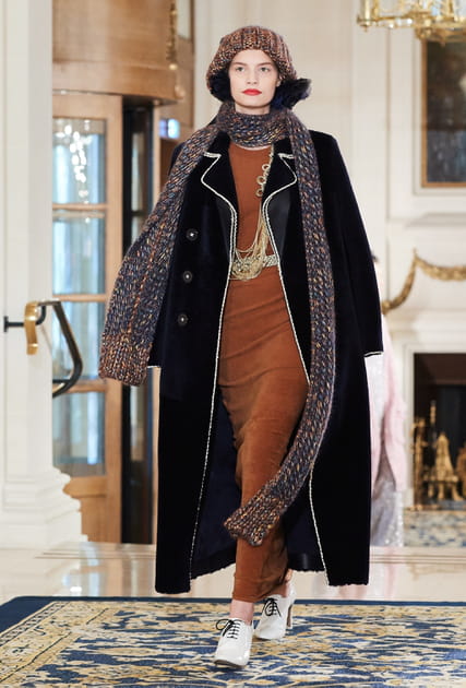 Chanel M&eacute;tiers d'art - Silhouette 35