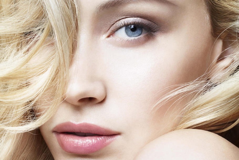 Sarah Gadon, nouvelle égérie Giorgio Armani Beauty