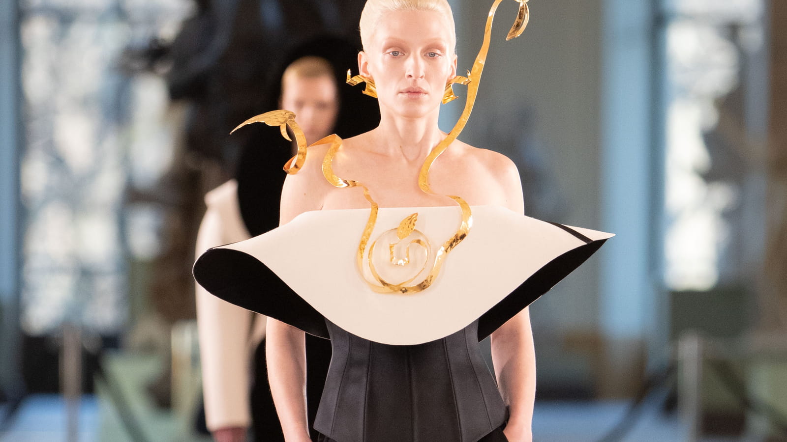 Look 2