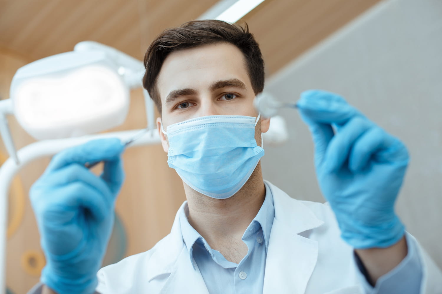 Dentists don’t earn as much money as you think? Here is their salary per month