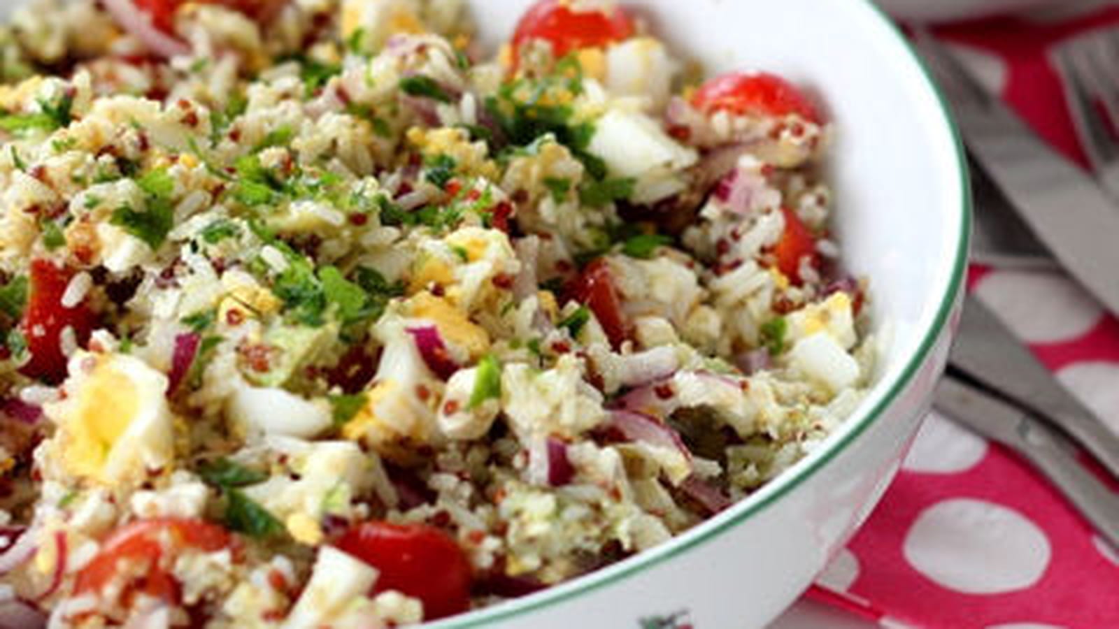 Salade de riz, quinoa, feta et avocat