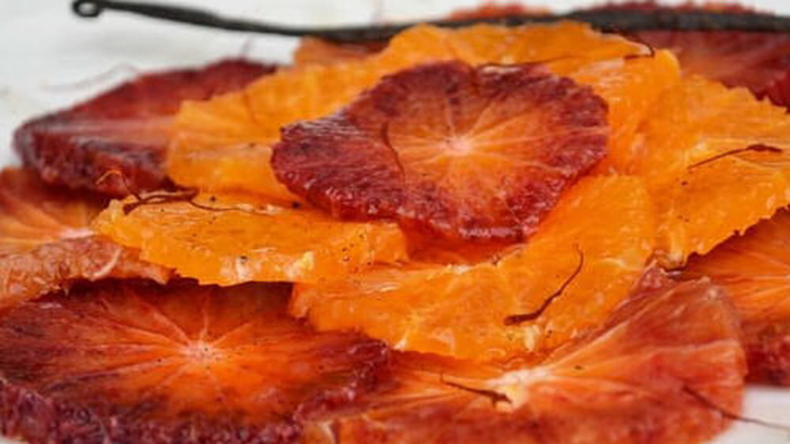 Carpaccio d'oranges sanguines et de clémentines, sirop au miel vanillé