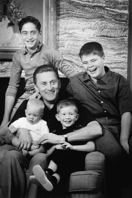 Avec ses quatre fils Michael, Eric, Peter et Joel, en 1959